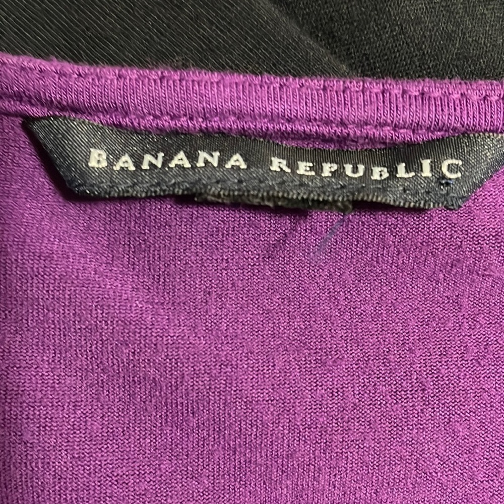 BANANA Republic Top, Medium - Picture 7 of 9